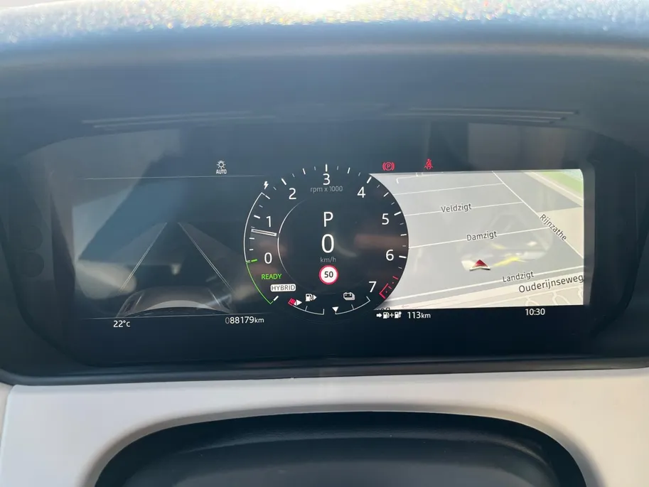 Land Rover Range Rover Velar 2.0 P400e S |Meridian Audiosysteem|Elektrisch bedienbare achterklep| Dodehoek detectie| Trekhaak| 12 maanden Bovag Garantie|