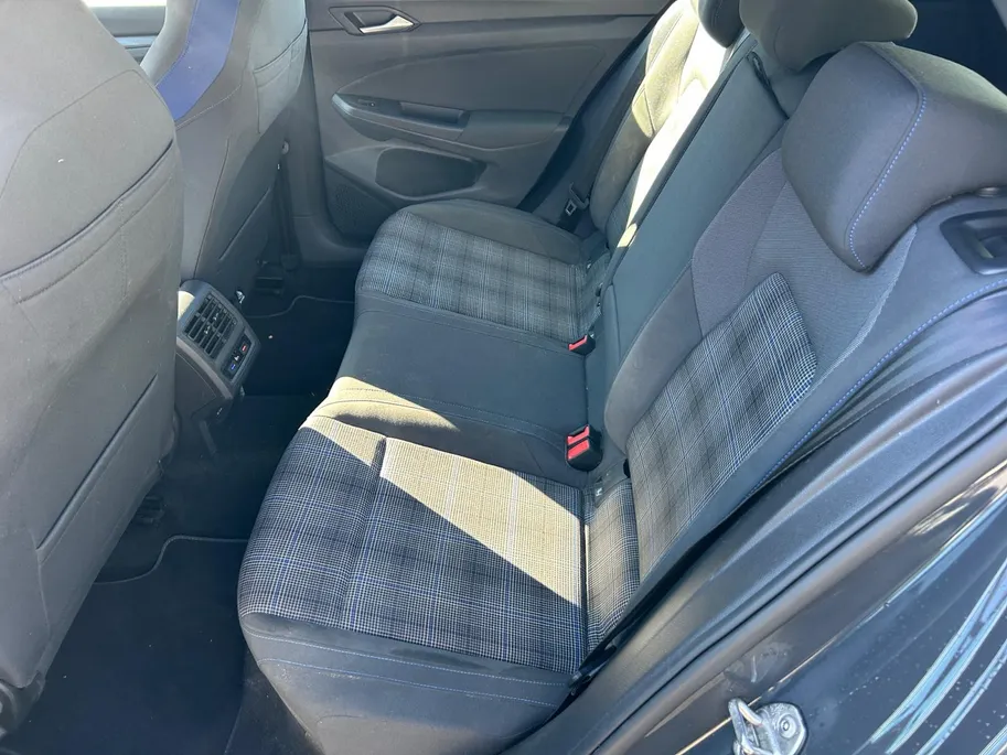 Volkswagen Golf 1.4 eHybrid GTE Zeer mooie uitvoering! NU RIJKLAARPRIJS incl. 12 Maanden garantie! Premiumpakket GRATIS!