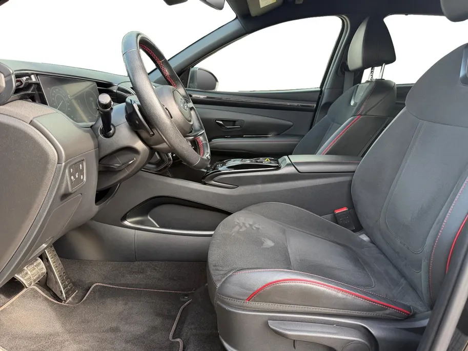 Hyundai Tucson 1.6 T-GDI PHEV N Line 4WD | 66km WLTP elektrisch | Navigatie | Apple Carplay & Android Auto | Adaptive cruise control | Parkeersensoren rondom | 360 camera | Stoelverwarming & koeling voor |