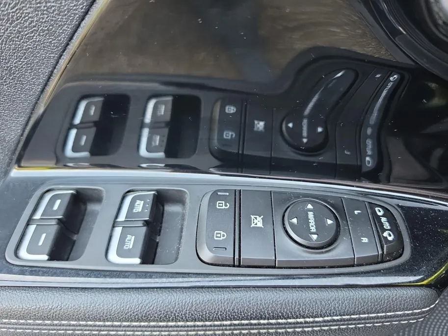 Kia Niro 1.6 GDi Hybrid DynamicLine | Navigatie | Parkeersensoren | Climate control | Trekhaak