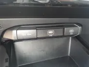 Kia Niro 1.6 GDi Hybrid DynamicLine Edition | Dodehoek detectie | Elektrisch bedienbare best. stoel | Navigatie | Adaptieve cruise control | Apple Carplay / Android Auto | Verbruik 1 op 20!