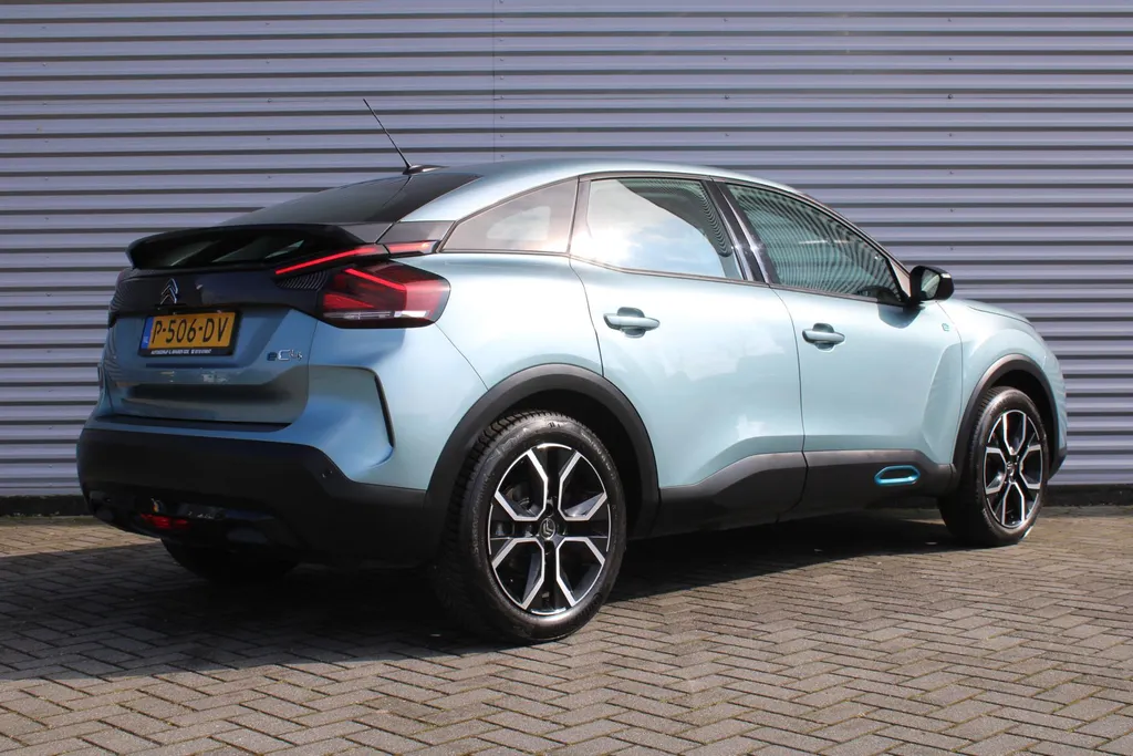Citroën ë-C4 Shine 50 kWh | Airco | Cruise | Navi | Keyless | Trekhaak | LM Velgen | Heads Up Display | Stoelverwarming |