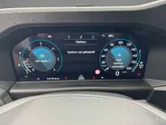 Volkswagen Bedrijfswagens Transporter 2.0TDi 110pk Bestelwagen L2 · Apple Carplay / Android Auto · Schuifdeur links en rechts · Trekhaak · Bijrijdersbank ·