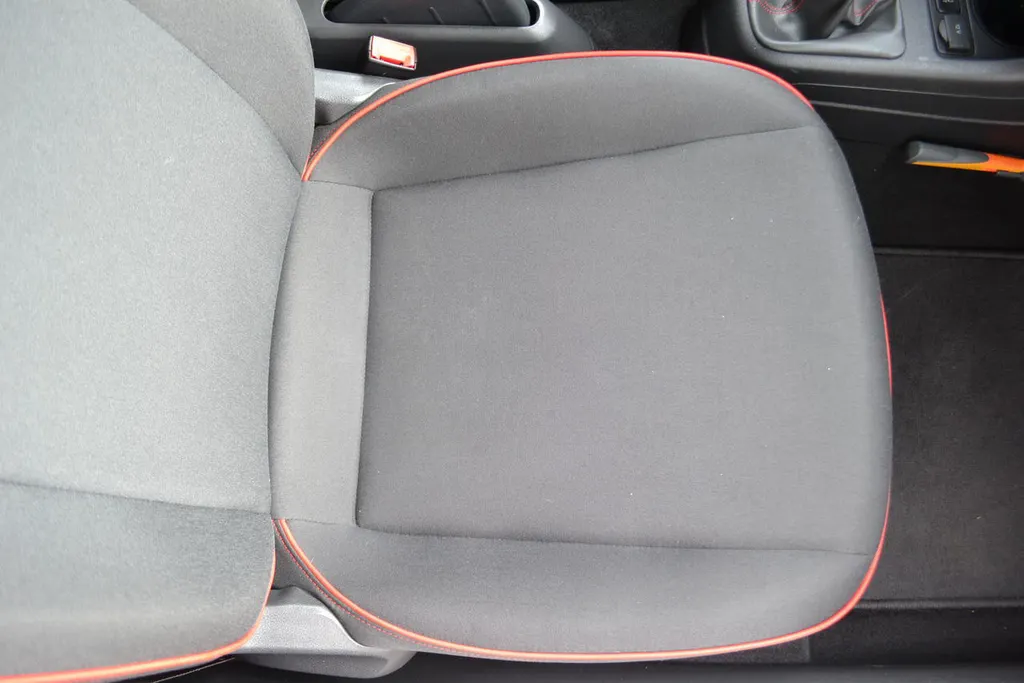 SEAT Mii 1.0 60PK FR LINE|AIRCO|CRUISE|NAVI|PDC