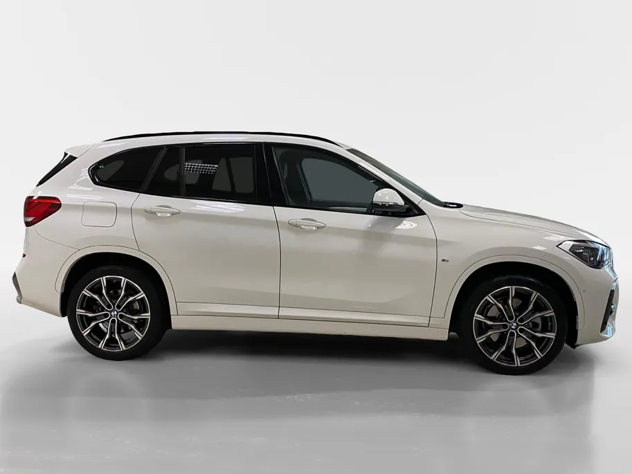 BMW X1 X-DRIVE | 2.0 HIGH EXECUTIVE | M-SPORT | PANODAK | LEDER | DEALERONDERHOUDEN |