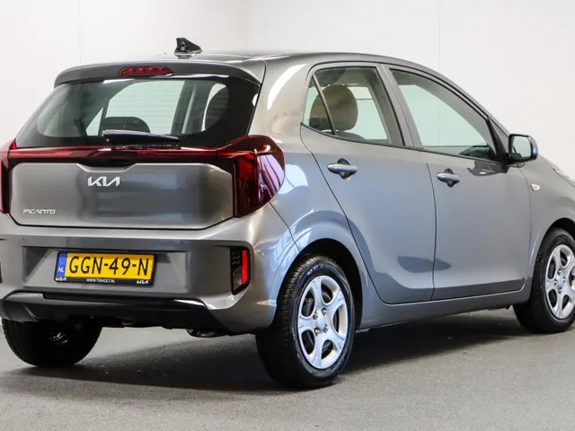Kia Picanto 1.0 DPI DynamicLine Beschikbaar in Overleg