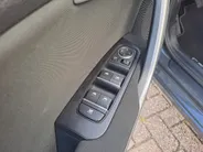 Kia Ceed 1.0 T-GDi DynamicLine | Navi | Cruise control adaptief | Climate Control | Apple Carplay/Android Auto | Camera