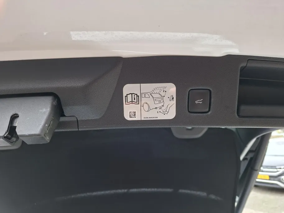 Ford Kuga 2.5 PHEV ST-Line X TREKHAAK / WINTERPAKKET.