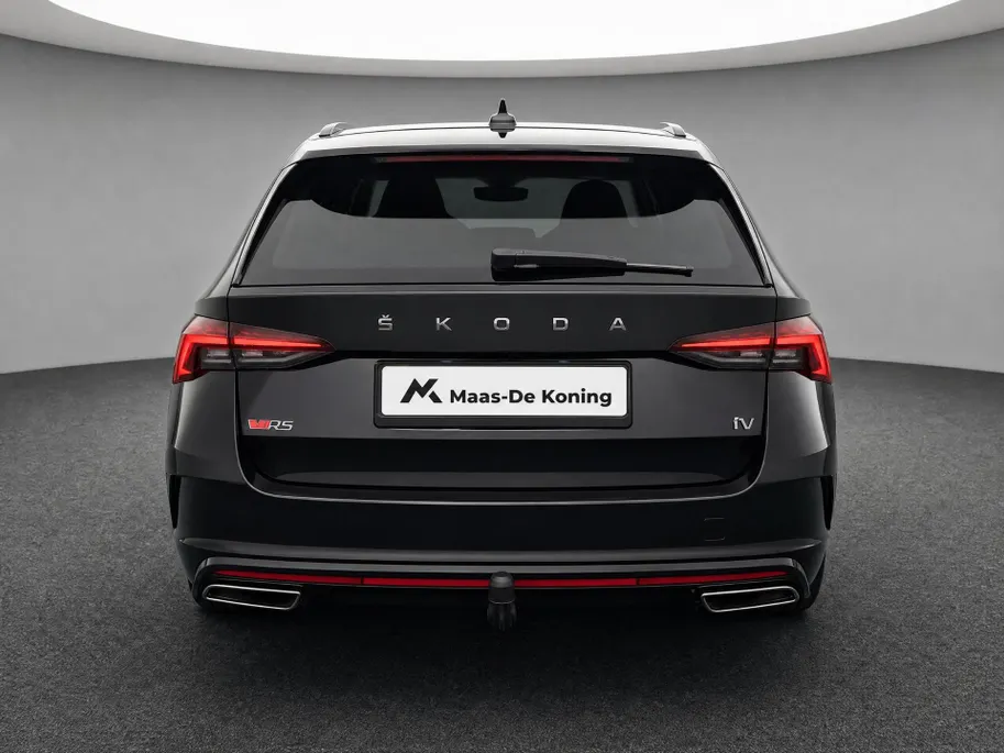 Škoda Octavia Combi 1.4TSI PHEV 180kW/245PK RS iV · Trekhaak ·  Camera · Navigatie · Leder/Alcantara · Apple/Android Car Play ·