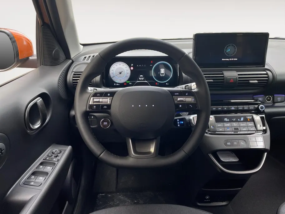 Hyundai Inster Evolve 49 kWh | Nieuw | Uit voorraad leverbaar | Zeer compleet | 360 km range | 360 graden camera | Hyundai Rotterdam - Noord |
