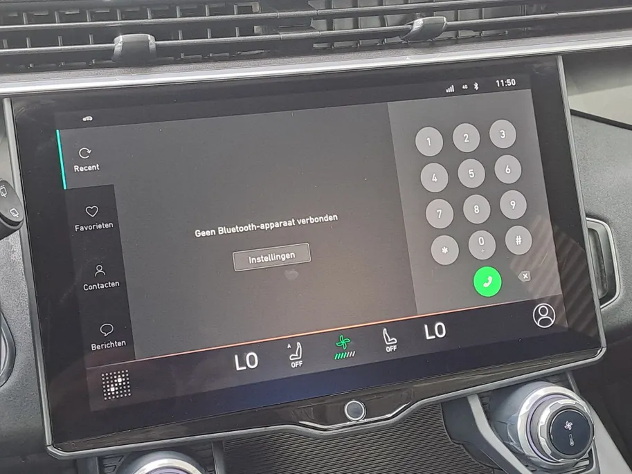Lynk & Co 01 1.5 PHEV | SOH 97,3% | Automaat | Camera | Navigatie | Climate Control | Trekhaak afneembaar | Apple Carplay/Android Auto | DAB | Keyless entry | Keyless start | Stoel verw.