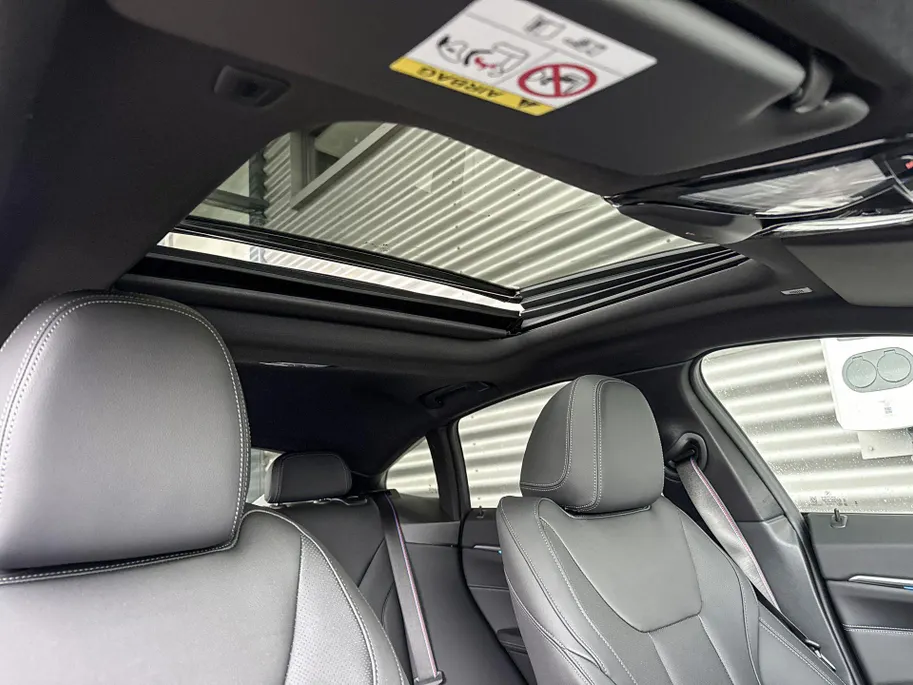 BMW i4 eDrive35