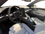 Polestar 2 Long Range Dual Motor Performance Plus 82 kWh 90 % SOH! Uniek 469PK | Gele gordels + klauwen | Full leather | Glassroof | Stoelverwarming + verkoeling |