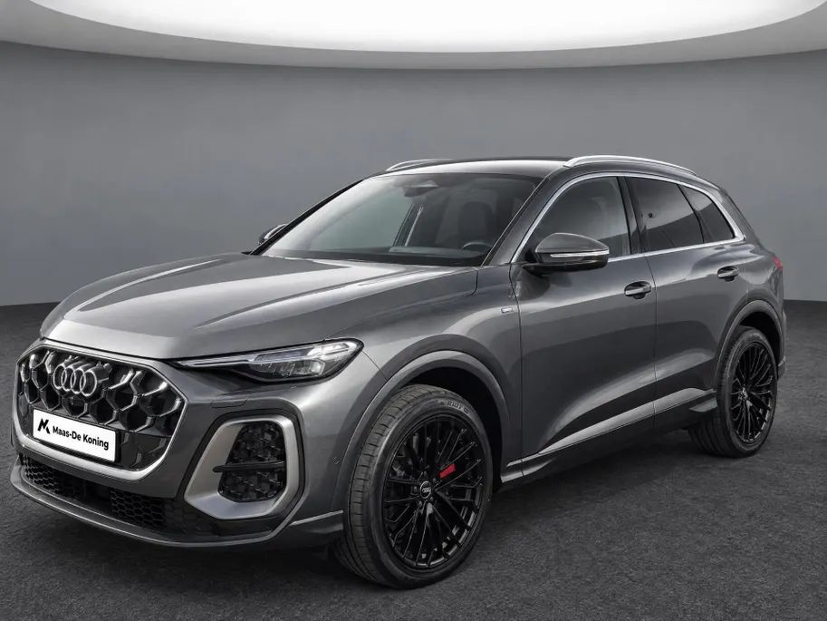 Audi Q5 2.0TFSIe-hybrid 270kW/367PK quattro S Line · Trekhaak · Leder · Camera · Apple/Android Car Play · Drive select · Garantie t/m 25-02-2028
