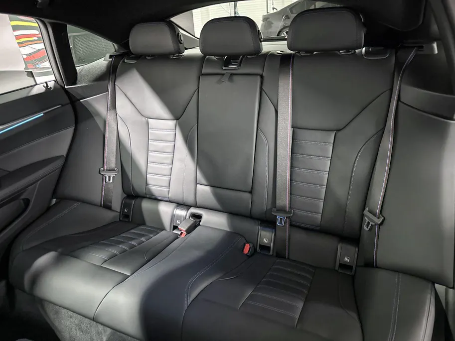 BMW i4 eDrive40