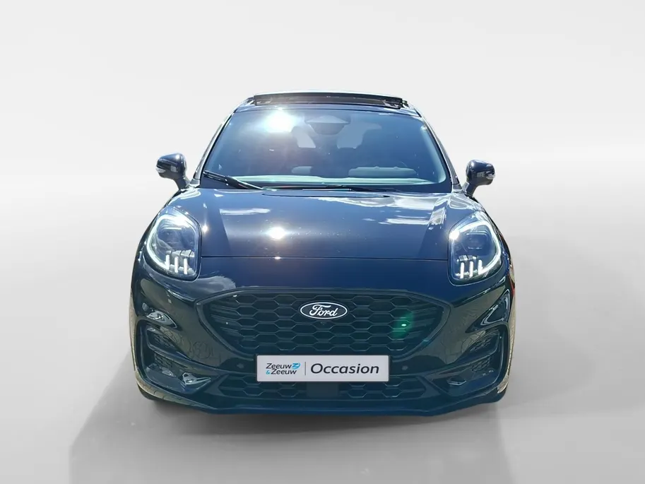 Ford Puma ST-Line | Stoel- stuur en voorruitverwarming | Trekhaak | Kantel / schuifdak | Adaptieve led koplampen | All weather banden