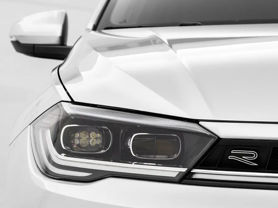 Volkswagen Polo 1.0 TSI 95pk DSG R-Line · Camera · Matrix LED · ACC · Stoelverwarming · Apple/Android Car Play · Sfeerverlichting · Verkeersbord Detectie ·