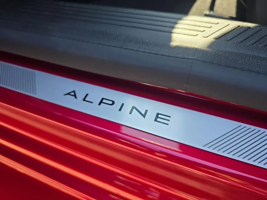 Renault Clio 1.8 Hybrid 160 esprit Alpine | 1.300 euro voorraadkorting | LMV | Apple Carplay & Android Auto |