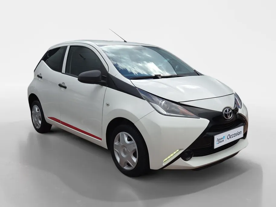 Toyota Aygo 1.0 VVT-i x | Unieke Kilometerstand | 12 maanden BOVAG Garantie |