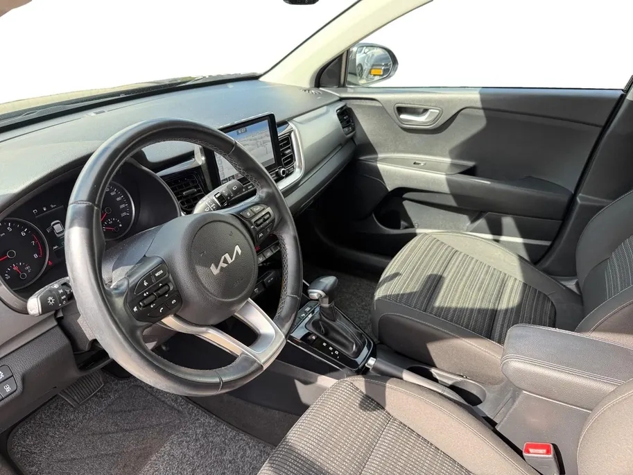 Kia Stonic 1.0 T-GDi MHEV DynamicPlusLine Automaat | Navi | Camera | Climate Control | Cruise Control | Parkeersensoren | LM Velgen | Apple Carplay | Android Auto