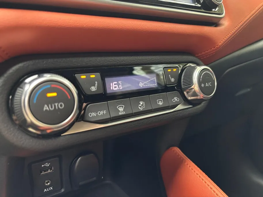 Nissan Micra 0.9 IG-T Bose Personal Edition | STOELVERWARMING | 360 CAMERA | PARKEERSENSOREN VOOR EN ACHTER | DEALERONDERHOUDEN