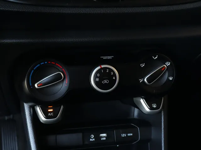 Kia Picanto 1.0 MPi DynamicLine | Camera | Navigatie