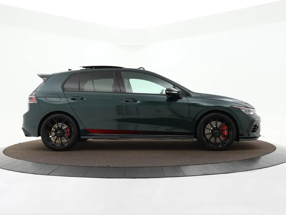 Volkswagen Golf GTI Clubsport Edition 50 2.0 325 PK 7 versn. DSG · Assistance Pakket Plus · Leder Pakket 'Vienna' · Multimedia Pakket Plus · Panoramaschuif-kanteldak · Stuurwiel, verwarmd, multifunctioneel en met ArtVelours bekleed ·