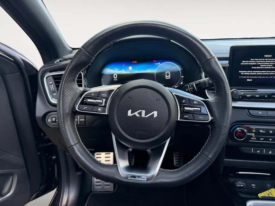 Kia Ceed 1.0 T-GDi GT-Line | Panorama schuifdak | Navigatie | Camera | Apple Carplay / Android auto | Stoelverwarming/ Stuurverwarming | Cruise control | Lichtmetalen Velgen |