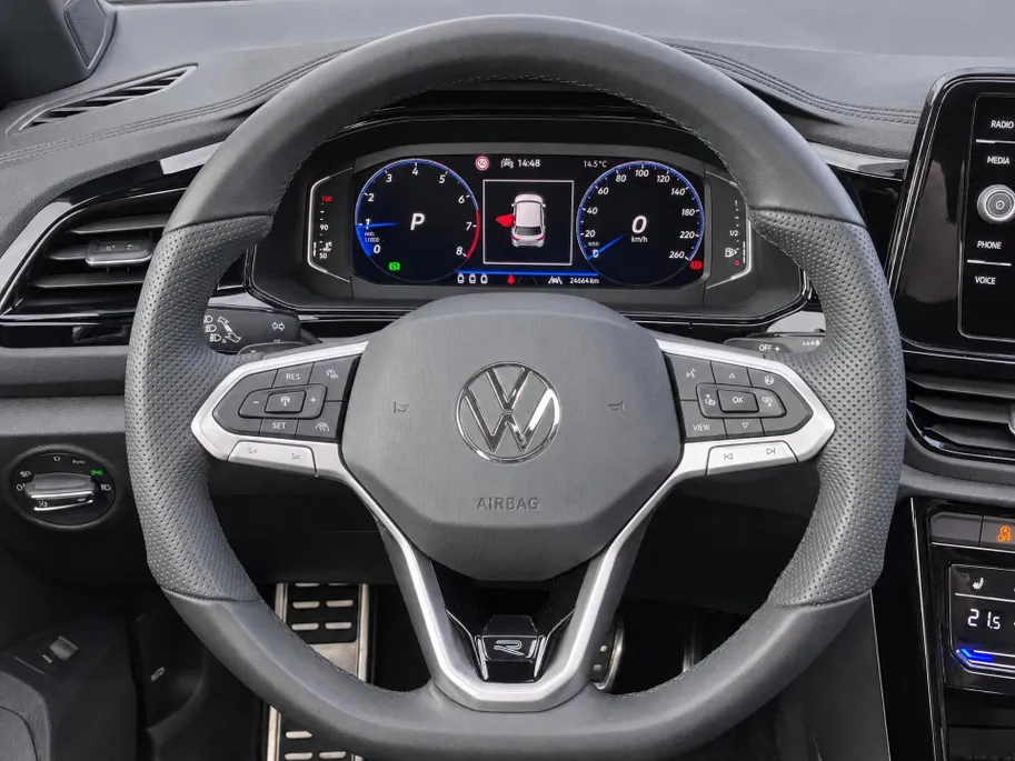 Volkswagen T-Roc 1.5TSI/150PK R-Line Black Style · Panoramadak · Apple/Android Car Play · Camera + Parkeersensoren · Stoelverwarming ·  Garantie t/m 07-08-2027