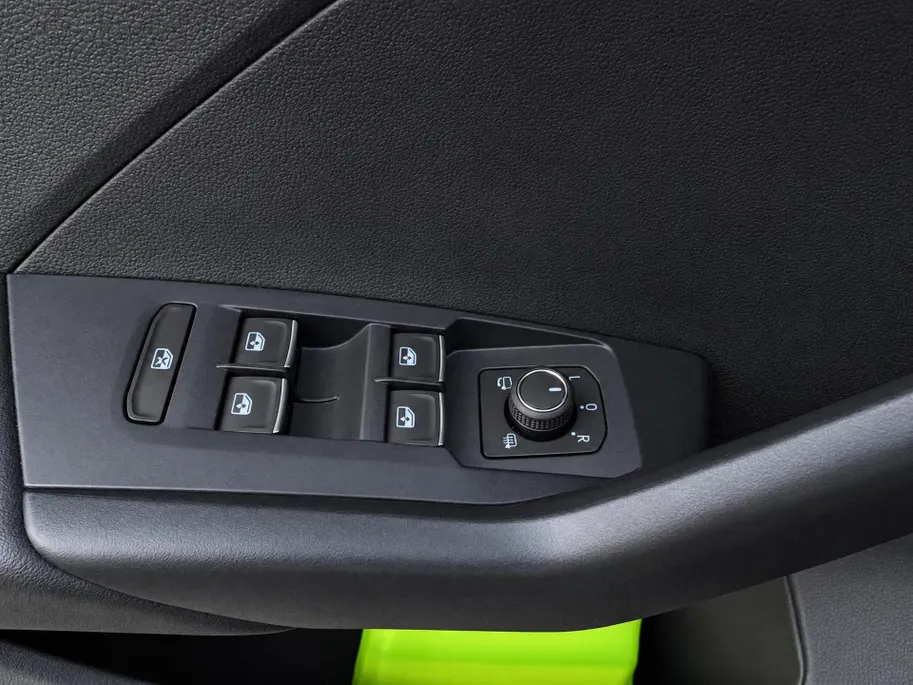 Volkswagen T-Cross 1.0 TSI 110pk DSG Style · Trekhaak · Camera · Apple/Android Car Play · P-Sensoren · Virtual Cockpit ·