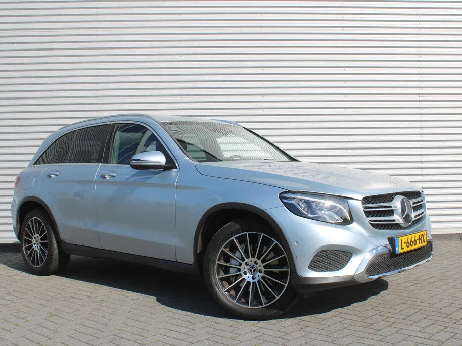 Mercedes-Benz GLC 250 4MATIC Premium Plus | Elek. stoelverstelling + achterklep | Stoelverwarming | Navi | Camera | Leer | Dodehoek detectie | 19' LM |