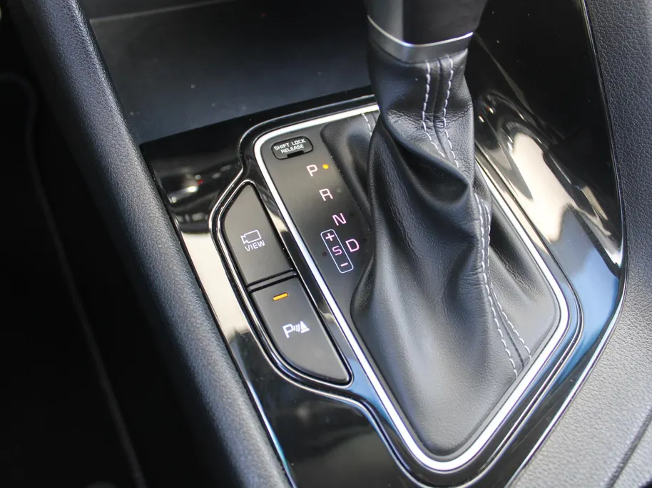 Kia Niro 1.6 GDi Hybrid DynamicPlusLine | Stuur-/stoelverwarming | Camera | Leer | Navi | Clima | Cruise adapt. | LED | Keyless | 16' LM |