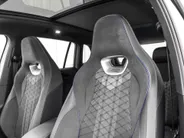 Volkswagen Tiguan 1.5 eHybrid 204pk DSG R-Line Edition · Panoramadak · 360 Camera · Inklap. Trekhaak · Matrix LED · Stuur- & Stoelverwarming + Massage · Achterbank verwarmd · Garantie t/m 09-10-2030 of 100.000km
