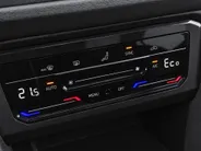 Volkswagen Tiguan 1.4TSIeHybrid 180kW/245PK Elegance · Panoramadak · Trekhaak · Camera + Parkeersensoren · Apple/Android Car Play ·