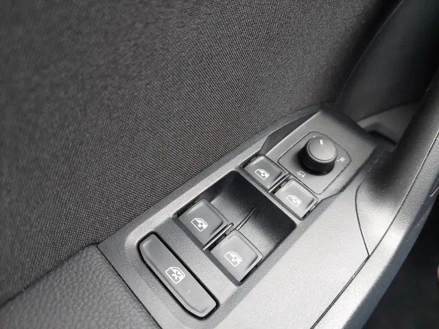 SEAT Arona 1.0 EcoTSI FR Business Connect PDC V+A | rijklaarprijs !!