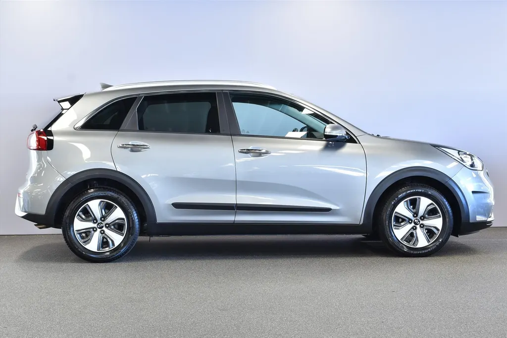 Kia Niro 1.6i Hybrid DCT6 BusinessPlusLine Edition
