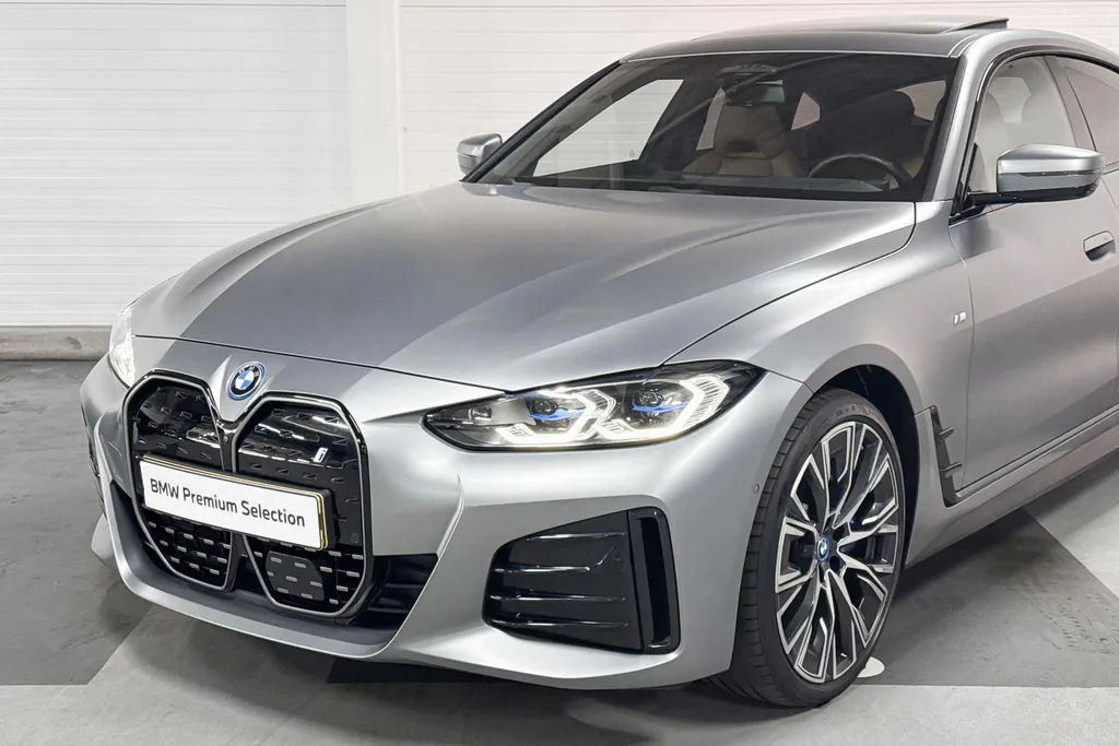 BMW i4 eDrive40 High Executive