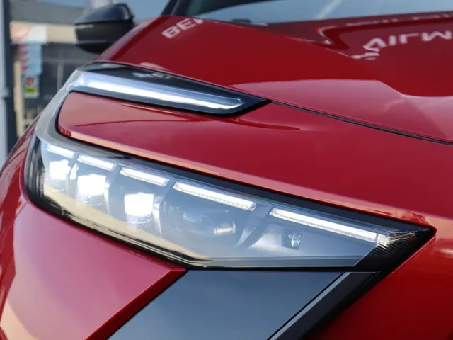 Toyota C-HR 2.0 PHEV 220 Executive | Panoramadak | Stoel/Stuur Verwarming