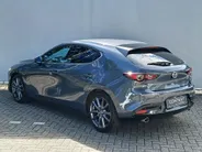 Mazda 3 Hatchback Luxury edition / All-seasons / Navi / Cruise / Climate