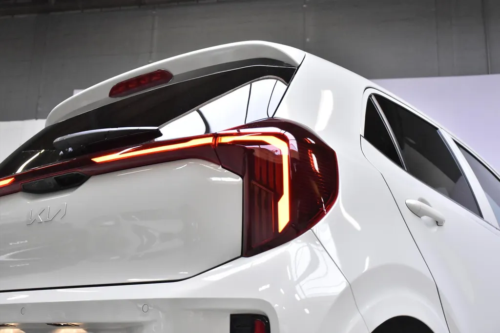 Kia Picanto 1.0 GDI 4-zits DynamicPlusLine NIEUW - LEVERBAAR