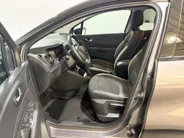 Renault Captur 150PK TCe Intens Automaat | 1ste Eigenaar | Trekhaak | 1200kg Trekgewicht | Cruise Control | Climate Control | Navigatie | Camera | Parkeersensoren | Licht & Regen Sensor | Armsteun |