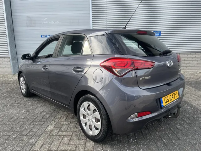 Hyundai i20 1.2 HP i-Motion Comfort Climate Cotrol | Trekhaak| Rijklaarprijs