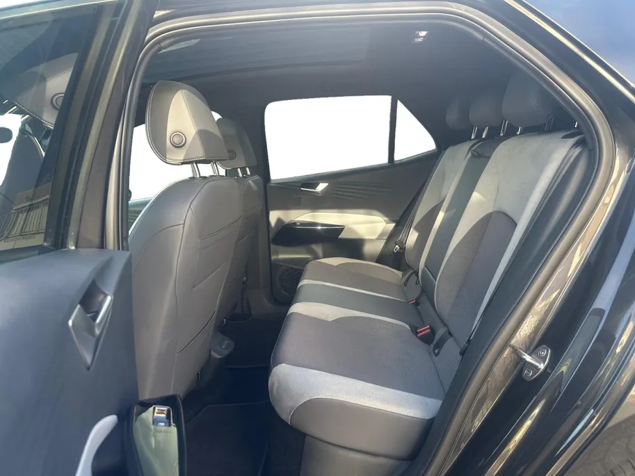 Volkswagen ID.3 First Max 58 kWh | Soh 93,6% | CarPlay | Camera | Stoel- & stuurverwarming | HUD |