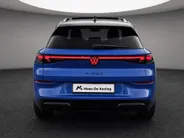 Volkswagen T-Roc 1.5 eTsi R-Line First Edition 150 pk 7 versn. DSG · Achteruitrijcamera · Electrische achterklep · Trekhaak