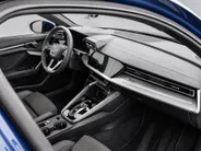 Audi A3 Sportback 40 TFSIe S-Tronic 204 pk S Edition · Panoramadak · Camera · HUD Head-up display · SONOS · Ambient light Pro · Elek. Achterklep · 18 inch · Garantie t/m 07-08-2030 of 100.000km