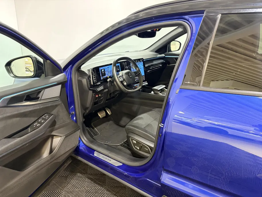 Renault Austral 200PK E-Tech hybrid Iconic Esprit Alpine Automaat | 1ste Eigenaar | 4-Control | Massagefunctie bestuurdersstoel | Voorruit Verwarming | Stoel & Stuurwiel Verwarming | 360 Camera | Parkeersensoren | Apple Carplay/Android Auto |