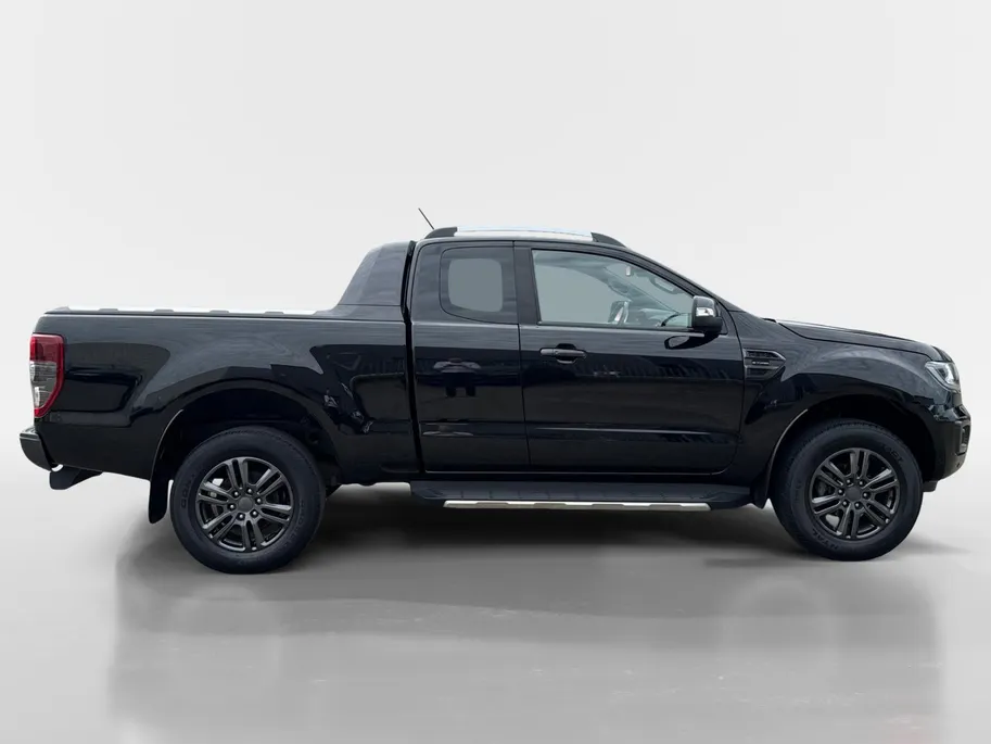 Ford Ranger 2.0 EcoBlue Wildtrak Supercab | NL auto | 1e eigenaar | 213 PK | Trekhaak | Automaat | Rollertop | Stoelverwarming | Achteruitrijcamera | Parkeersensoren voor en achter | Adapt. cruise control | Apple carplay & Android auto | Bovag garantie |
