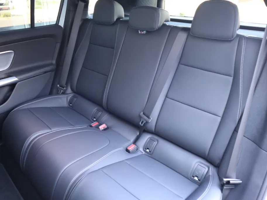 Mercedes-Benz GLB 250+ Business Solution 85.5 kWh l Keyless l Panoramadak l Stoelverwarming