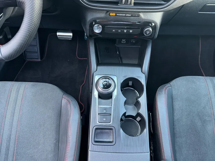 Ford Kuga 2.5 PHEV ST-Line X | Panoramadak | Winter Pack | Elektrische Trekhaak | Driver Assistance Pack | ALL SEASON |
