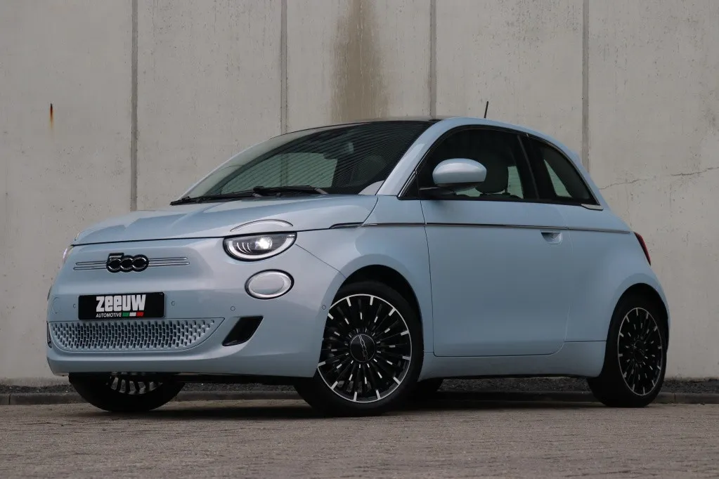Fiat 500e La Prima by Bocelli 42 kWh | JBL | Winter | Pano | 17′